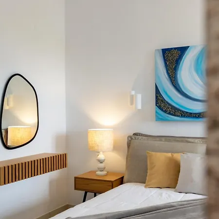 Eutuxia & Apartment *