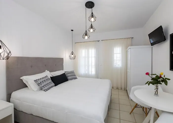 Eutuxia & Apartment Apollonia (Sifnos)