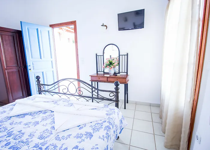 Lägenhet Eutuxia & *